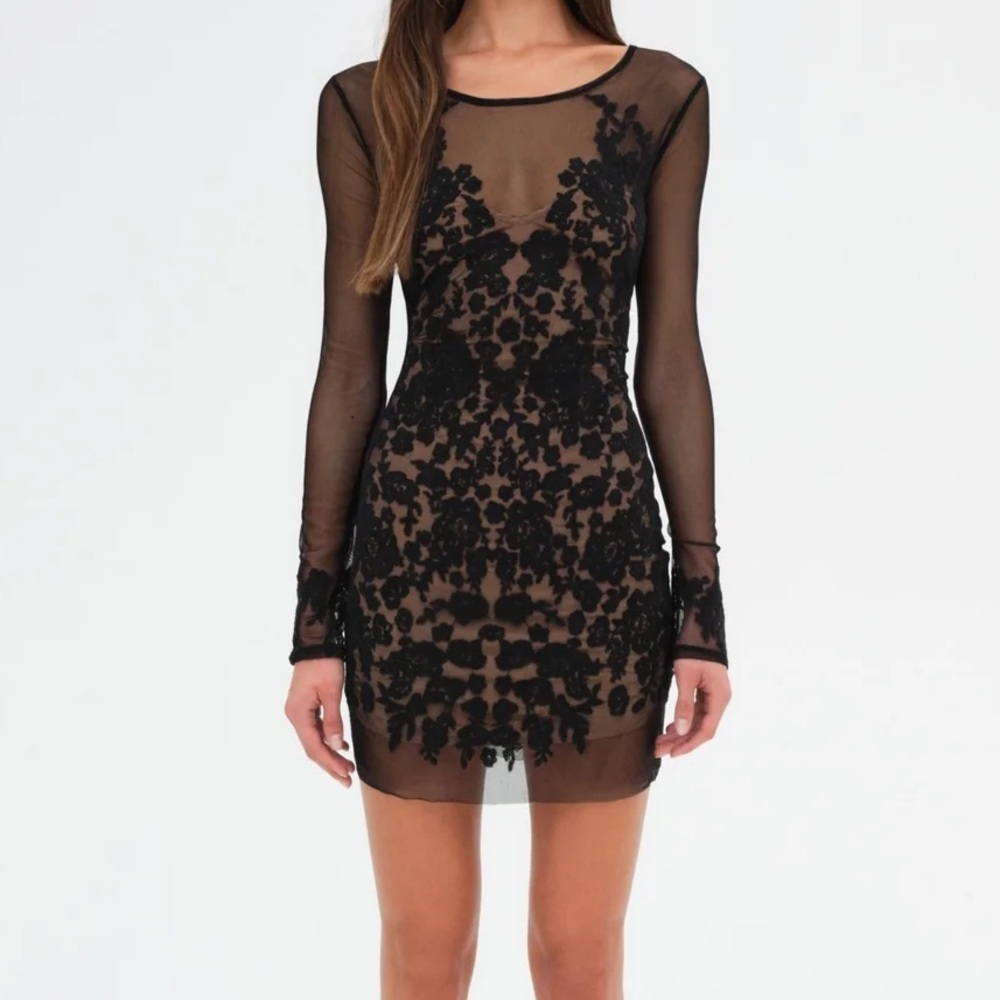 NWT For Love and Lemons Luau Mini Dress in Black Size Large